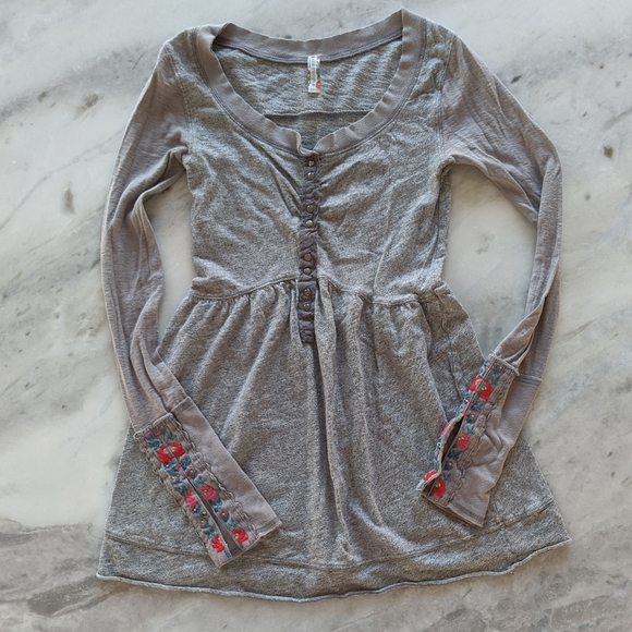 Free People Floral Cuff Henley Tunic - Picture 2 of 3